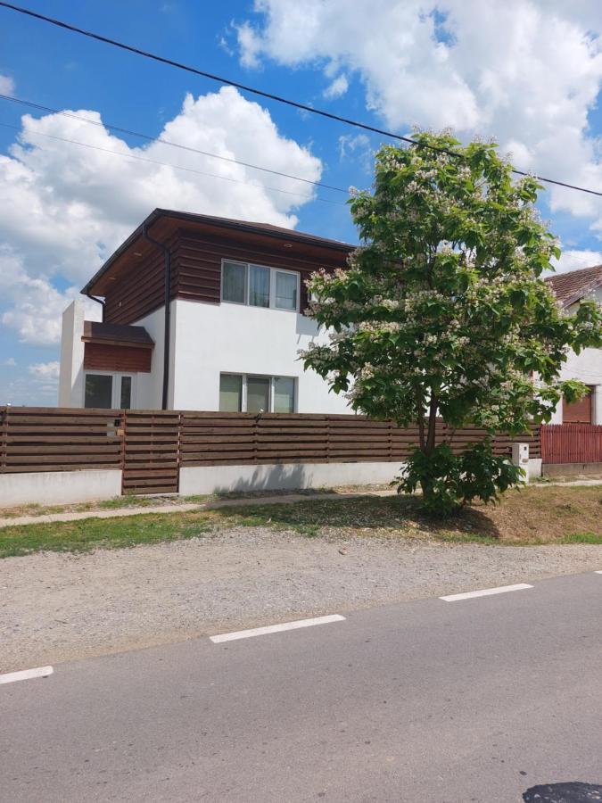 Vila Onix Sacueni Exterior photo